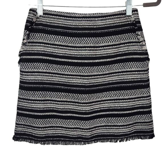 LOFT Black and White Tweed Pencil Skirt Size 00 Tweed Mini Skirt - Picture 1 of 5